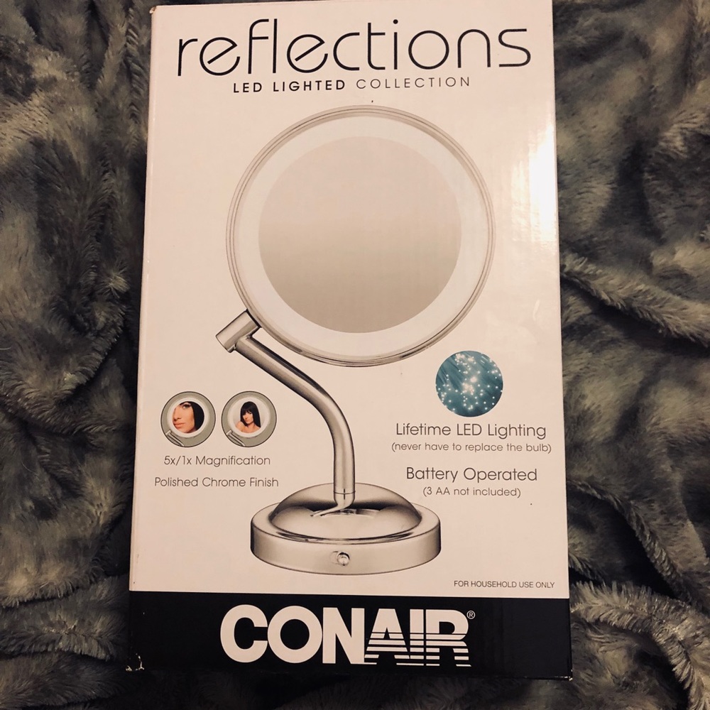 CONAIR LED LIGHTED MIRROR